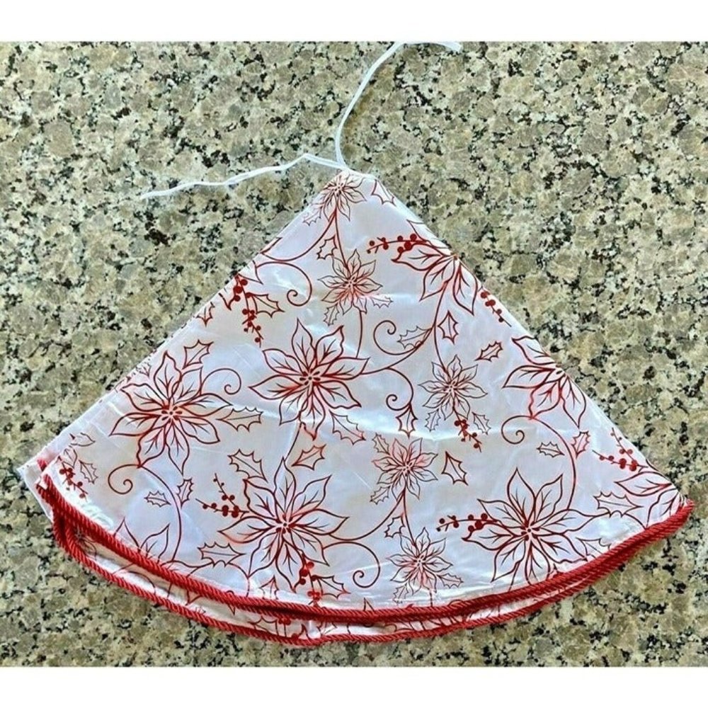 CHRISTMAS TREE SKIRT WHITE WITH RED POINSETTIAS & HOLLY RED BRAID TRIM 48" ~ NEW